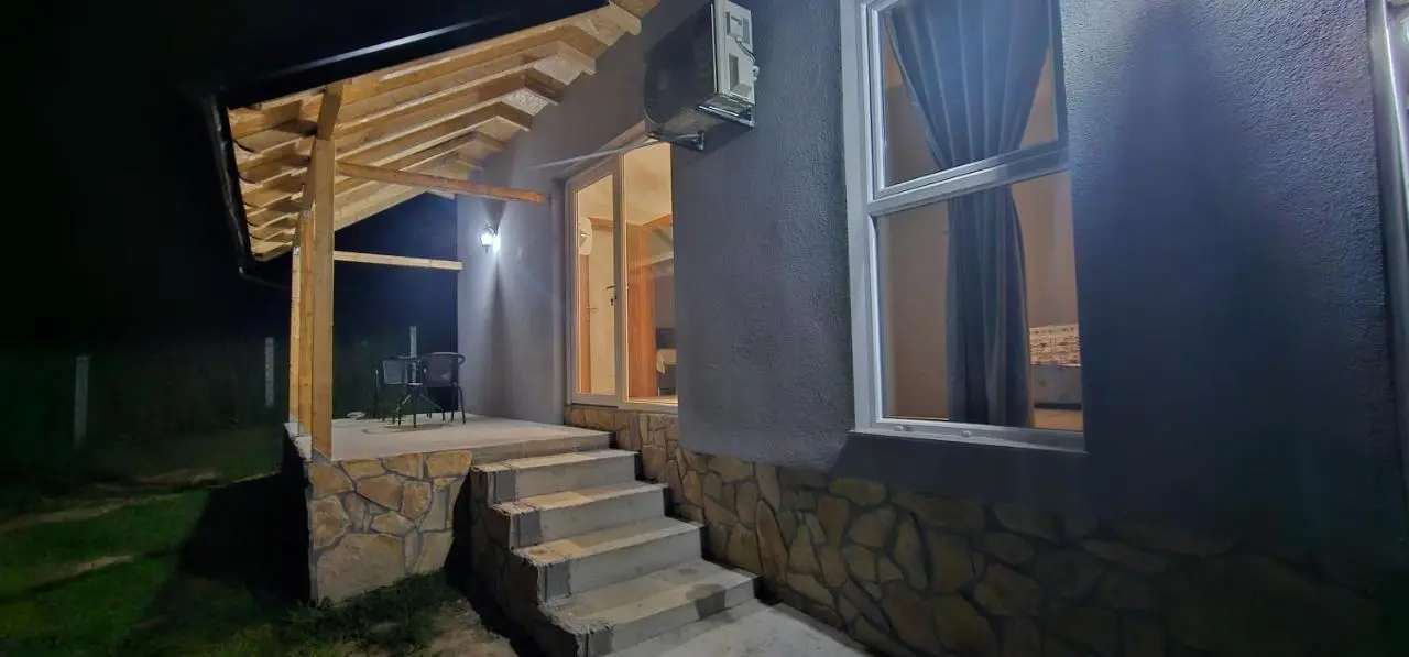 Green Oasis Apartment