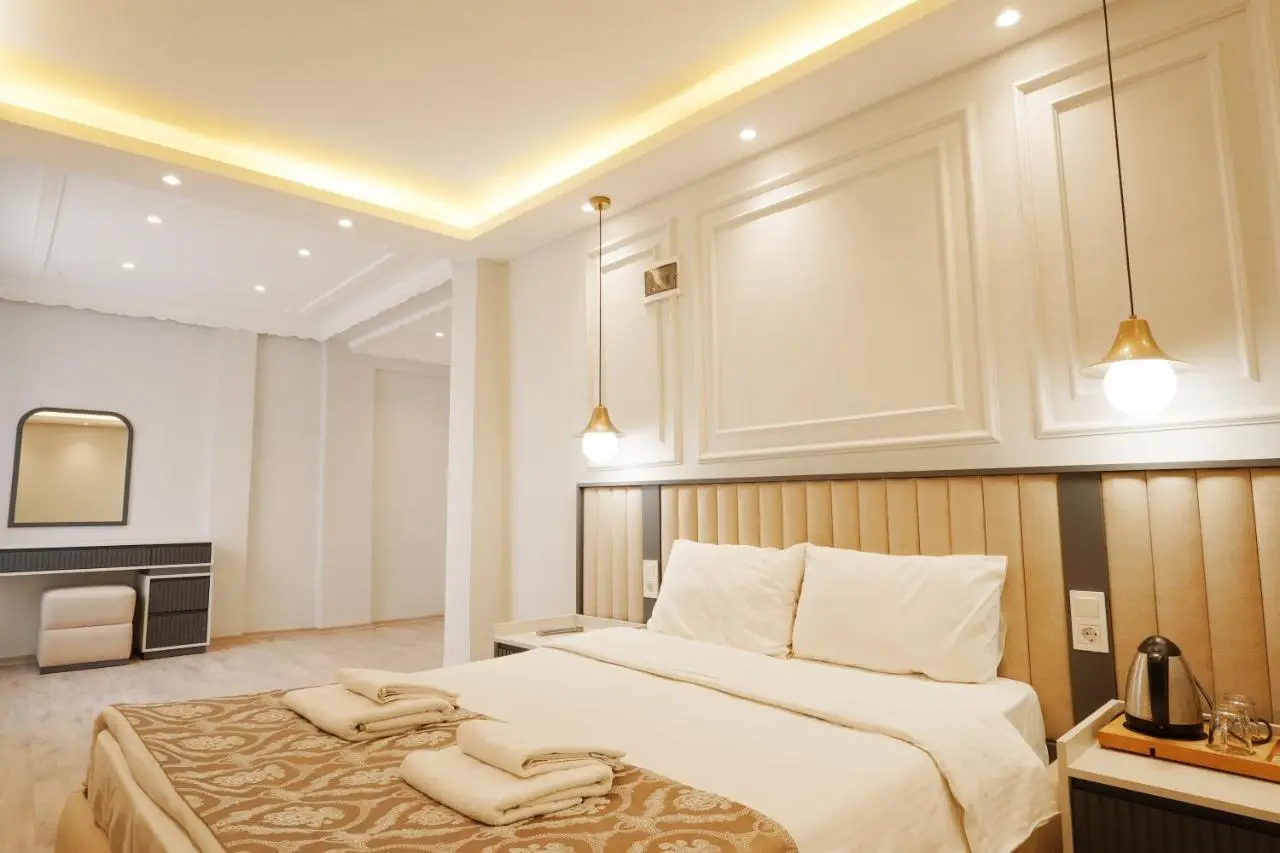 Ararat Hotel