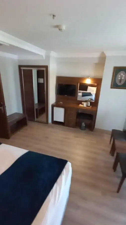 Rhiss Hotel Bostanci