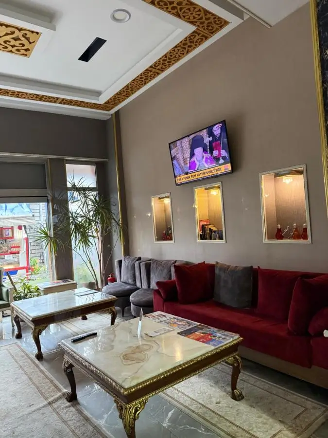 RHYTHM HOTEL
