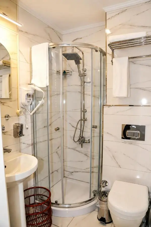 Grand Kavi Hotel