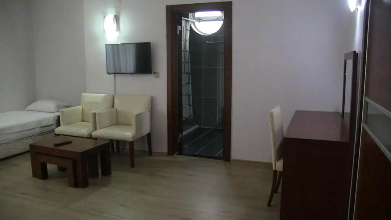 Paluri Otel Hopa