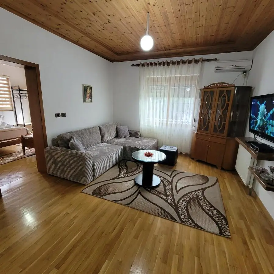 Jona Guest house