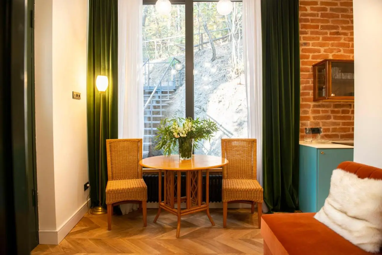 Funicular Inn Apartments