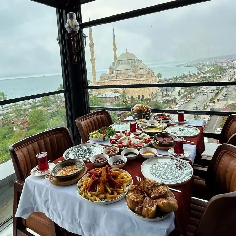 AYATOURE HOTEL