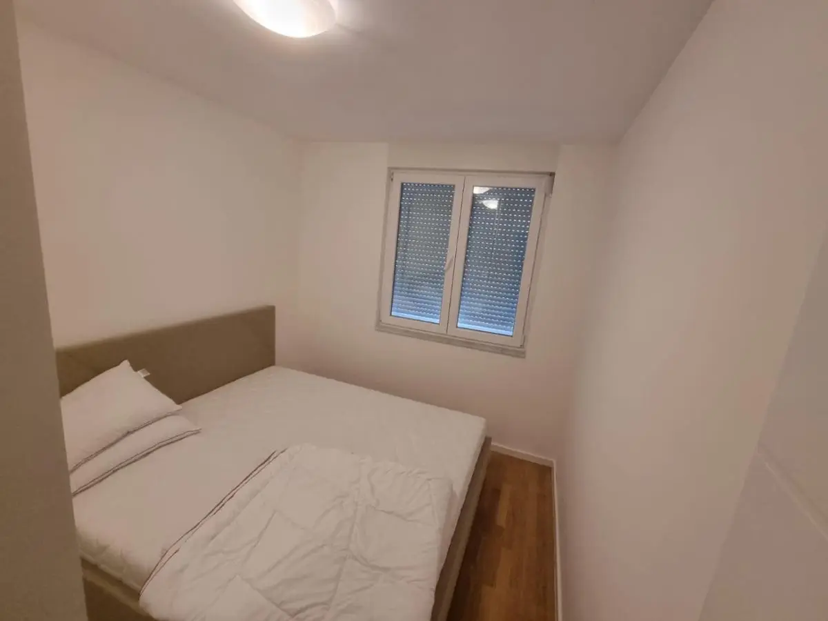 Airport Penthouse Apartments