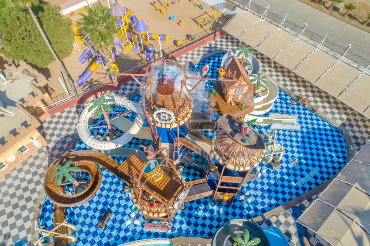 Crystal Admiral Aqua Collection - Ultimate All Inclusive