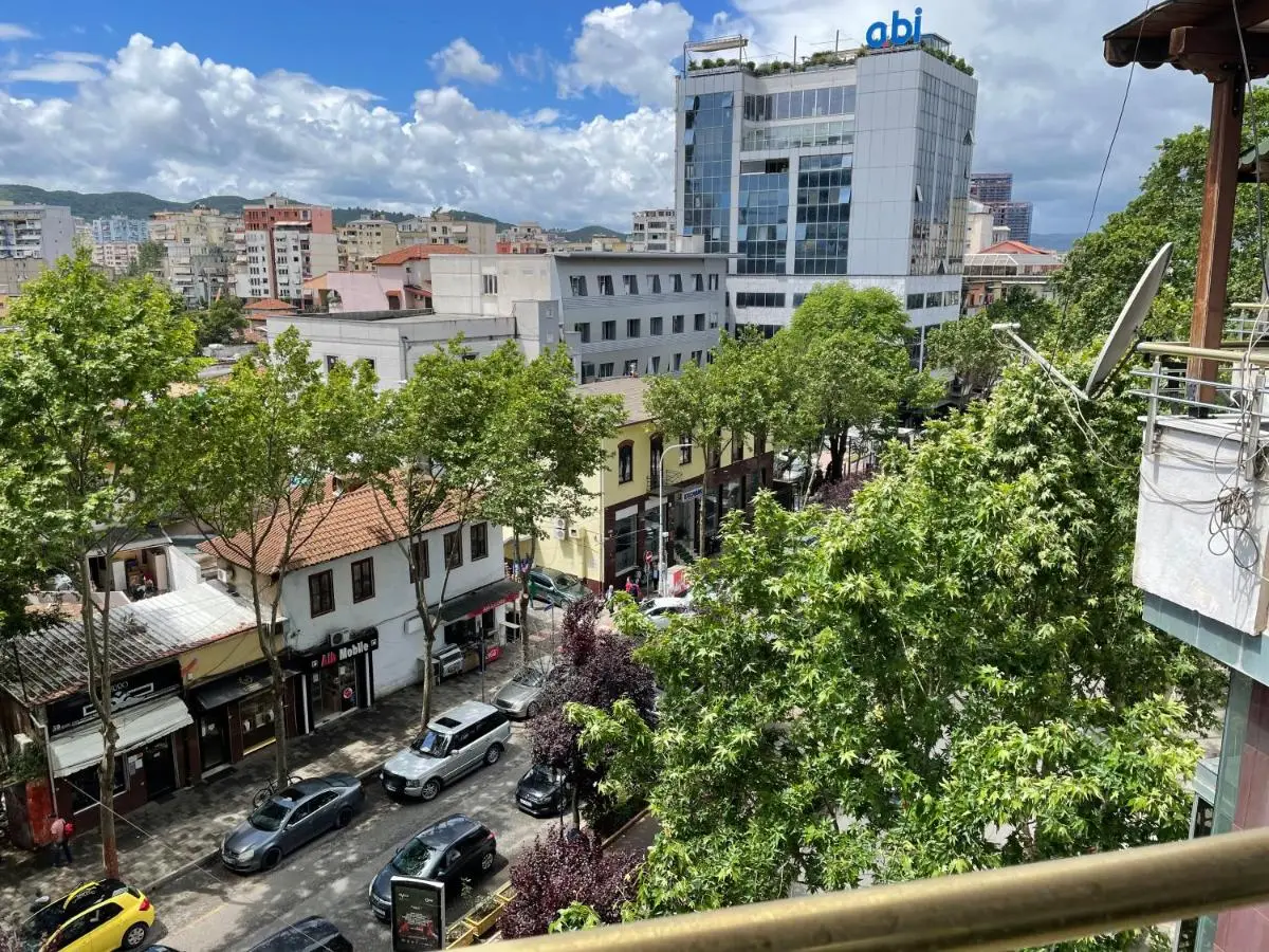 MAK Apartments