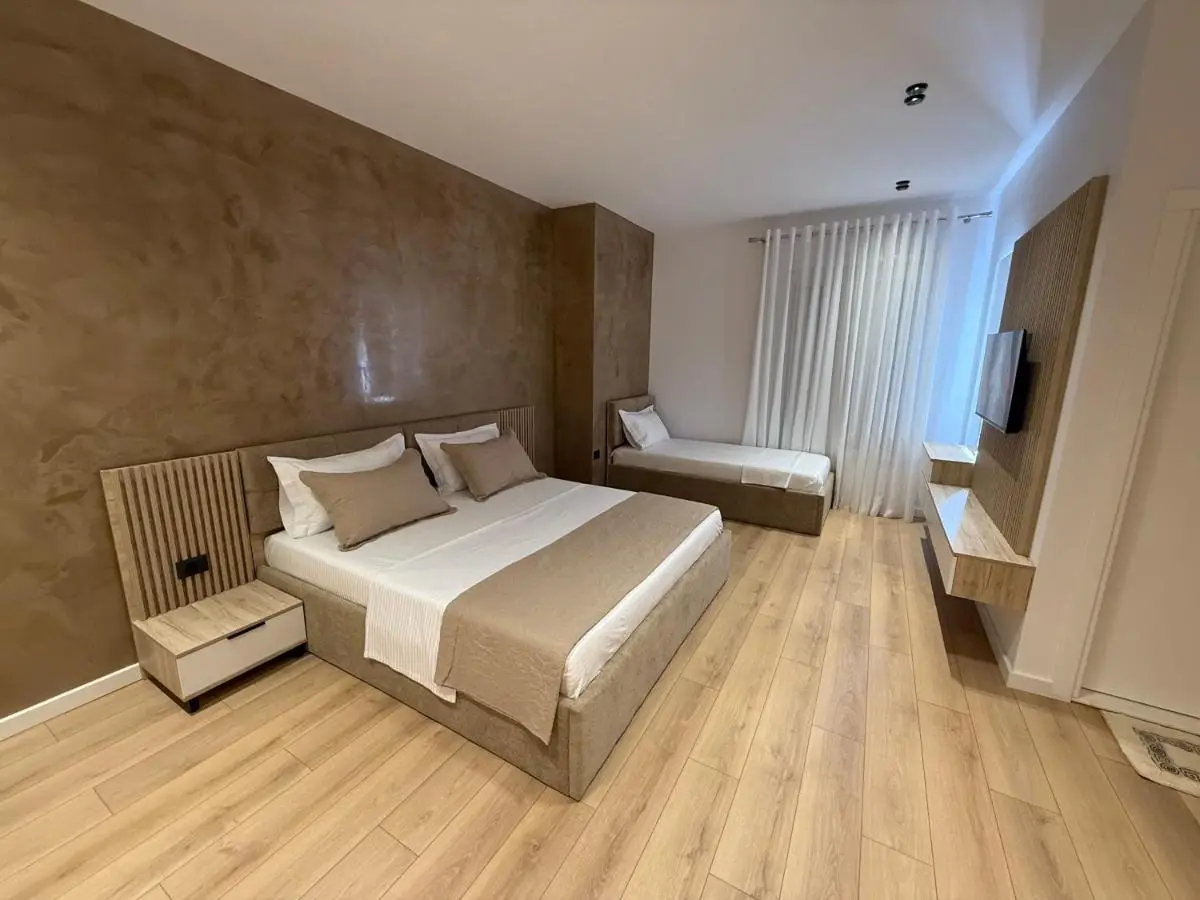 Montflux Hotel