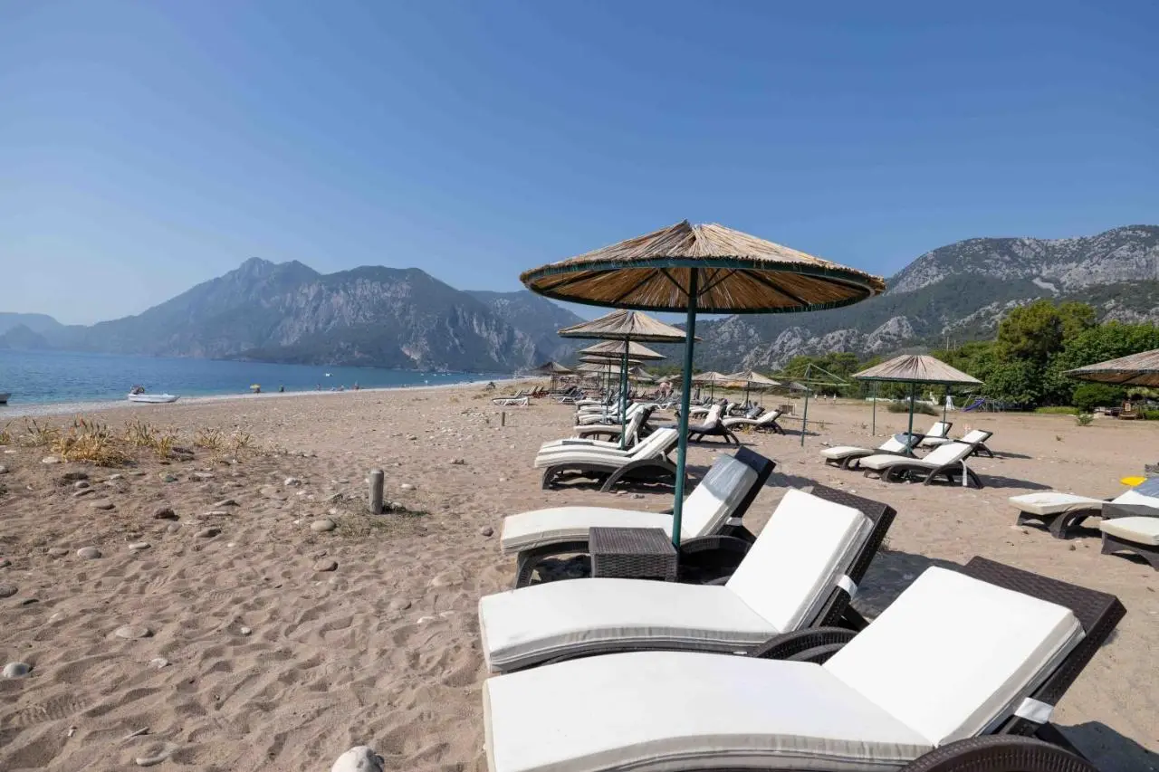 Etenna Beach Bungalows
