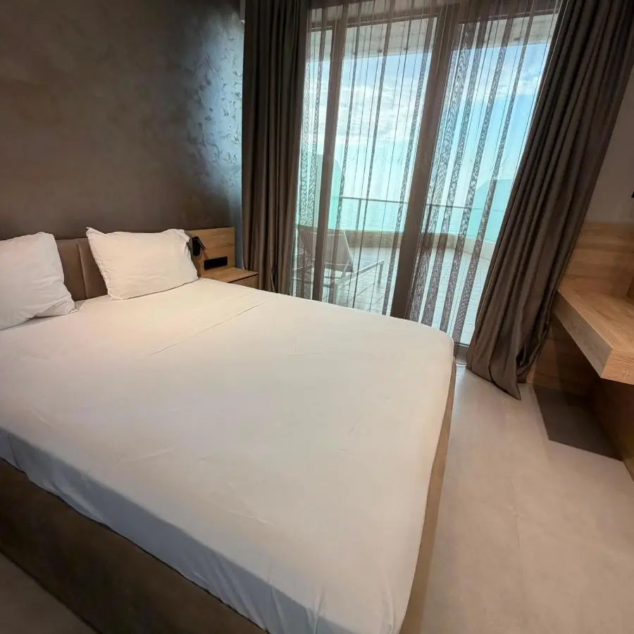 Bamboo Beach Apartments