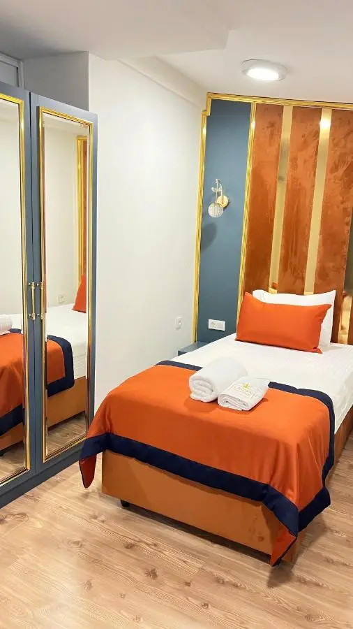 crown taksim hotel