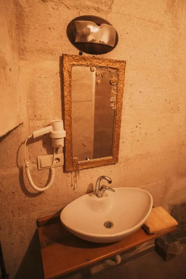 Cappadocia Eagle Cave Inn