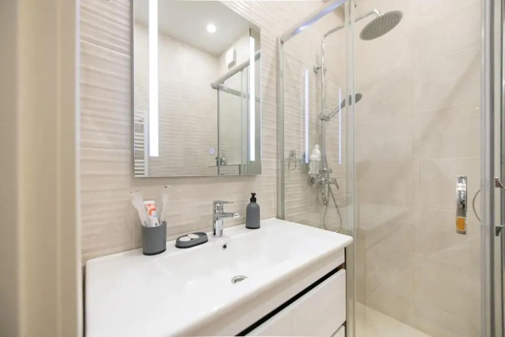 ProRealty -2BR apartment with fantastic view to city