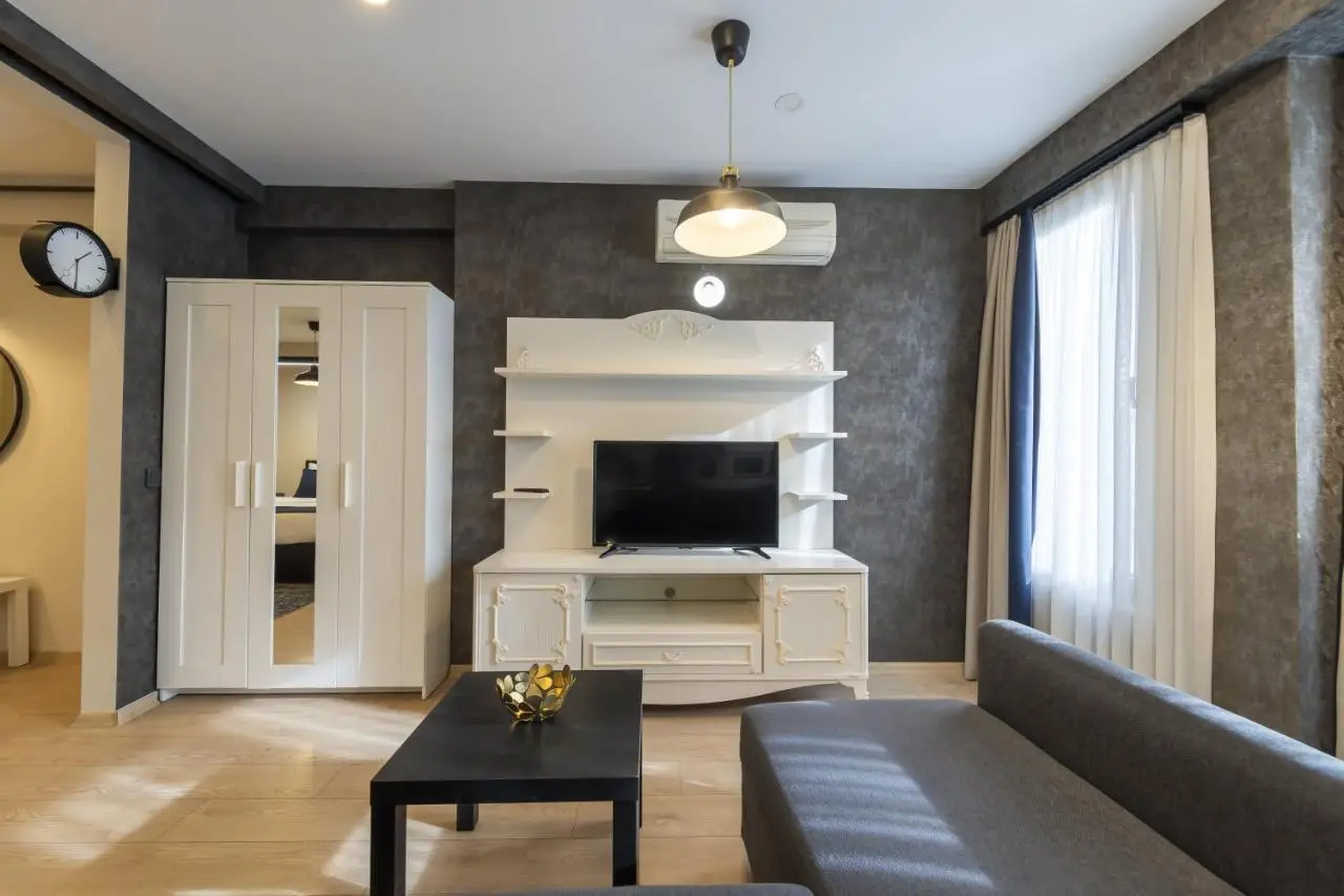 The Business Class Suit Karakoy