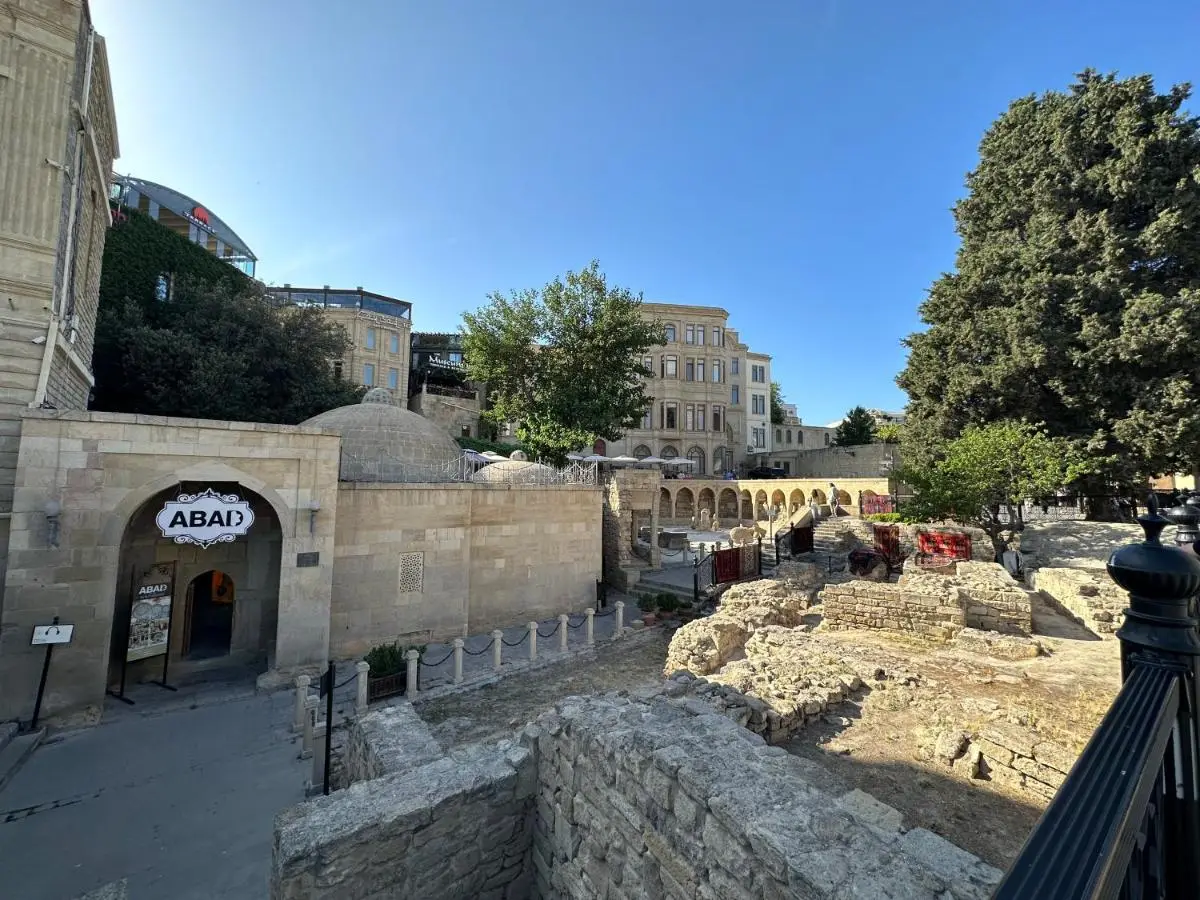 Etnic apartment near Maiden tower center of Baku