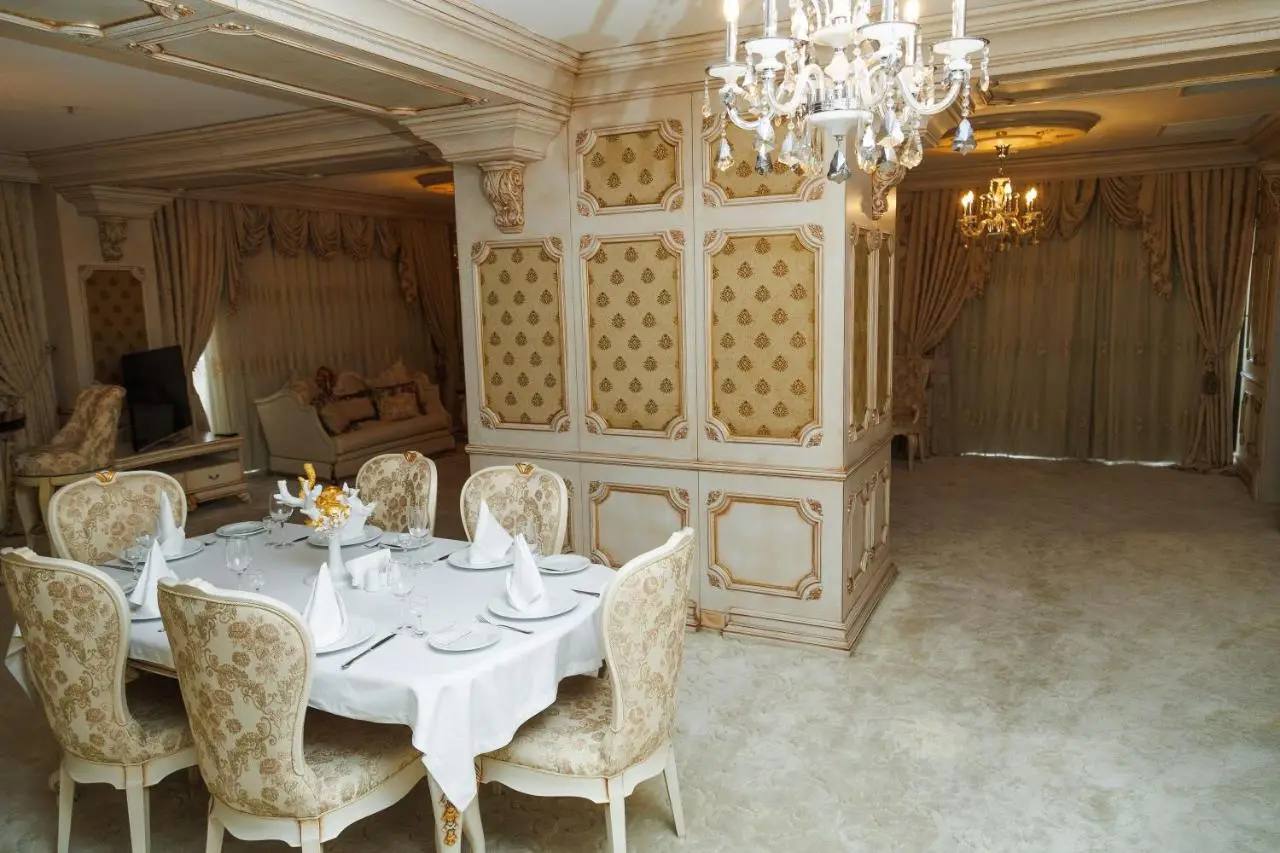 Ayan Palace Hotel