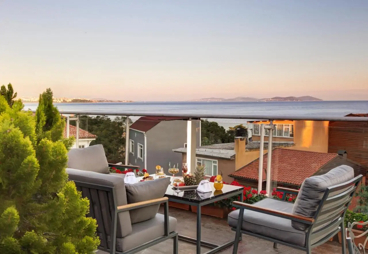 Almina Guest House