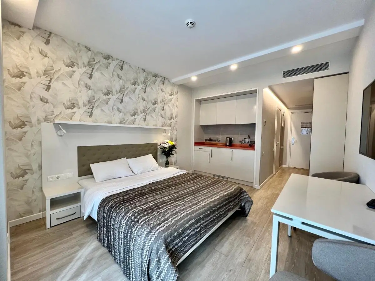 Your Sunshine Apartments in Alliance Palace