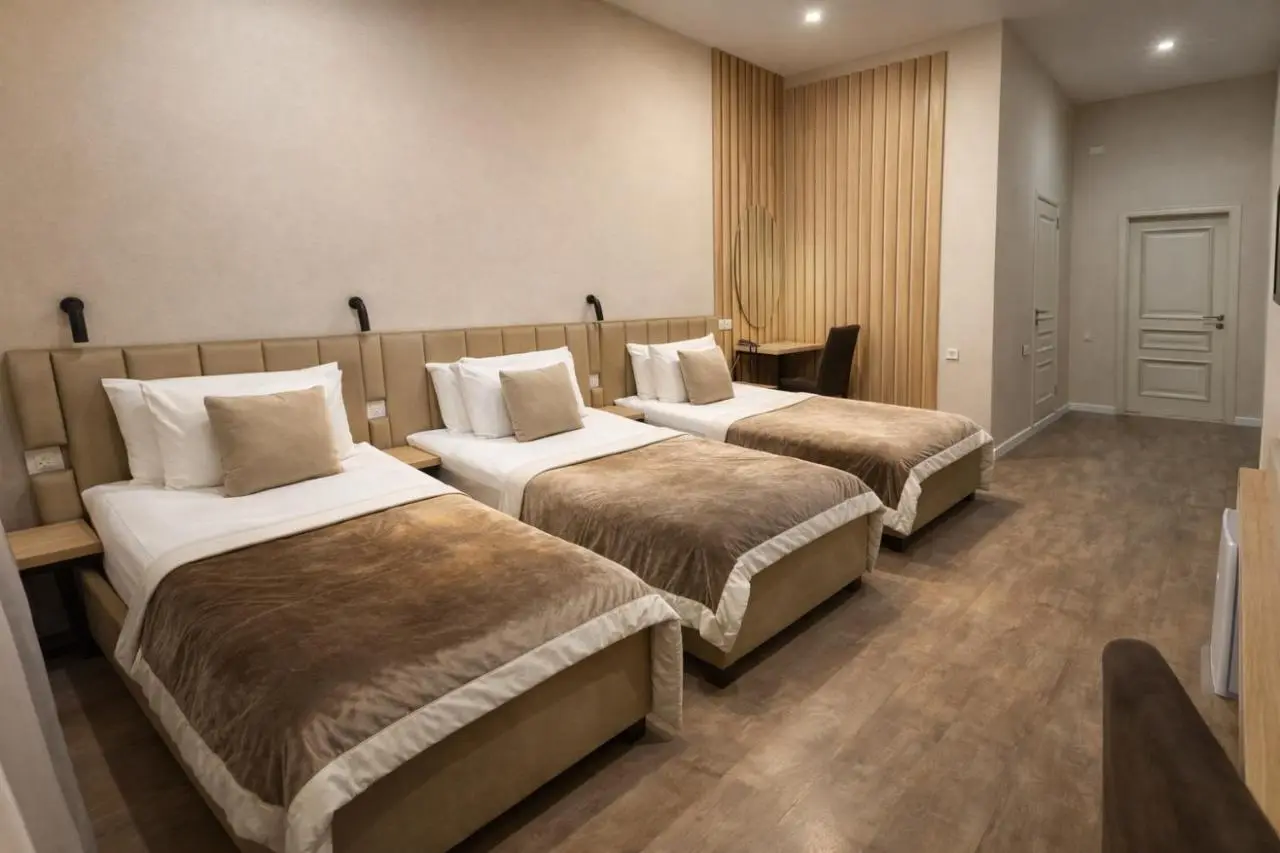 The Cozy Eight Hotel