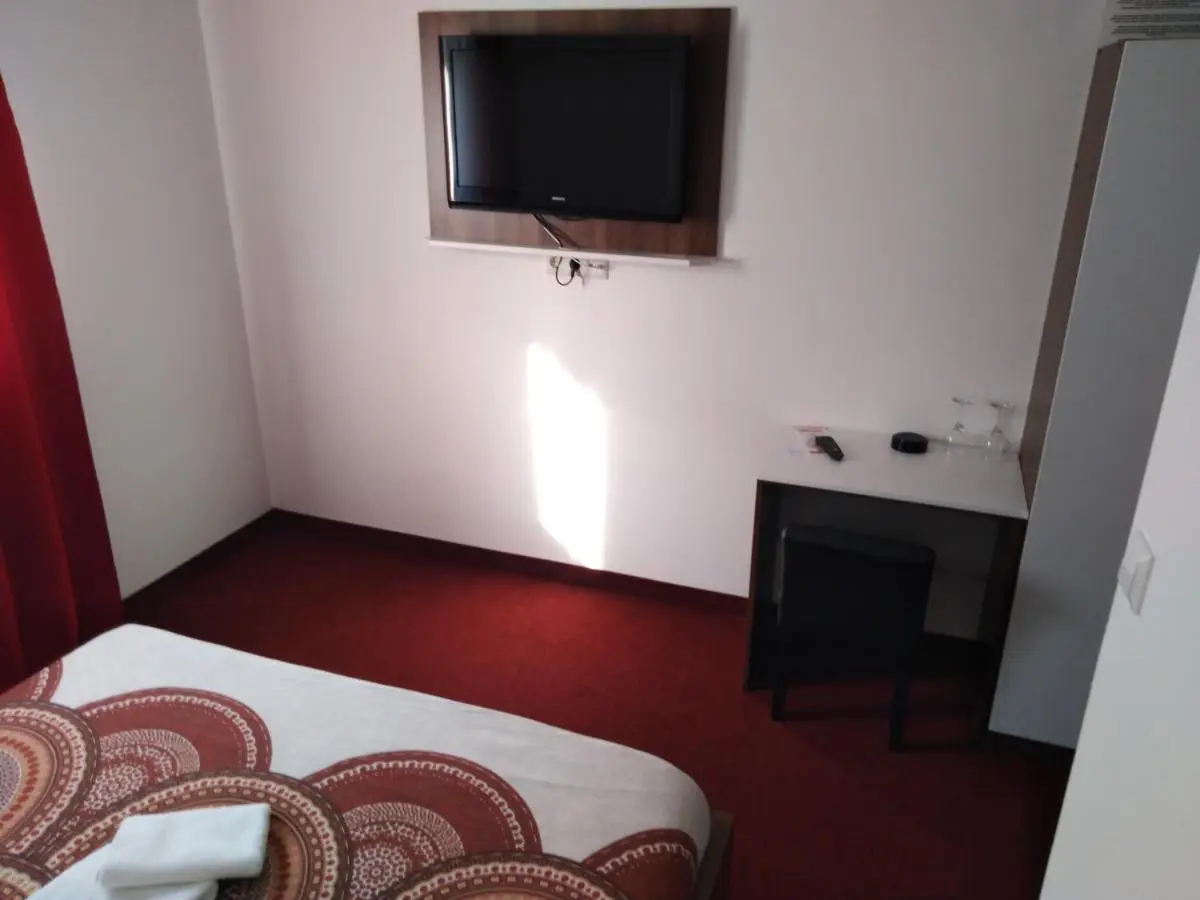 Motel Dreams