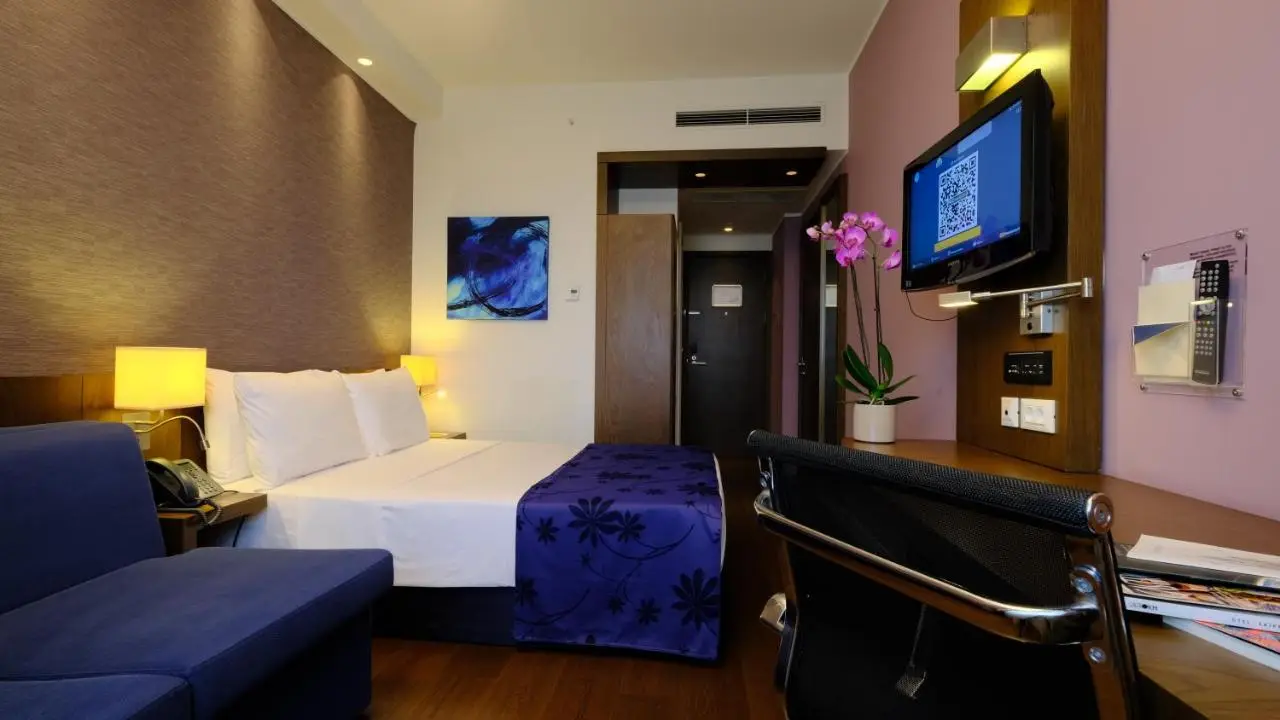 FEZ INN Hotel