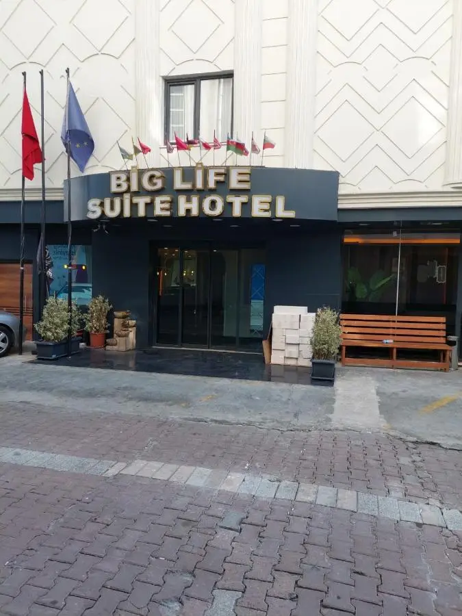 biglife hotel