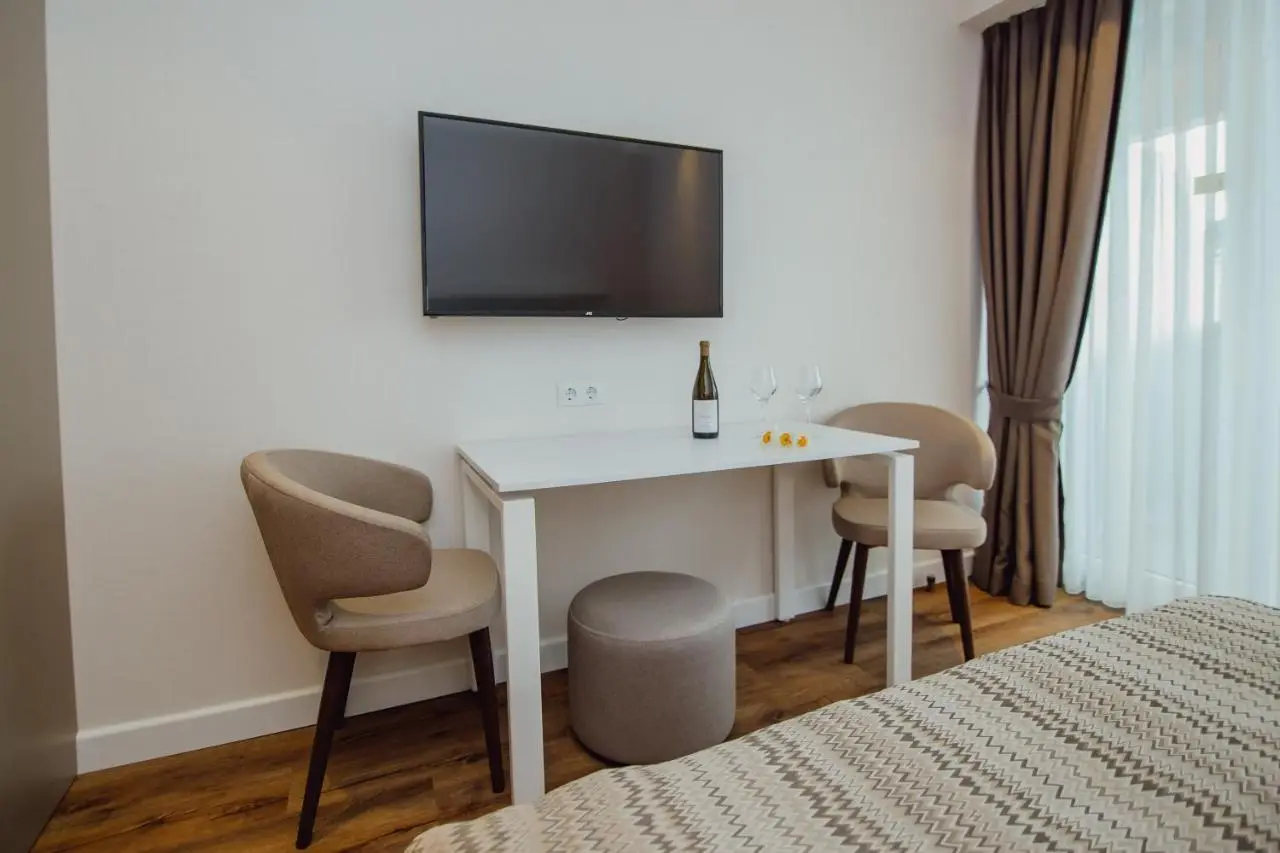 Viva beach Apartments in Alliance palace
