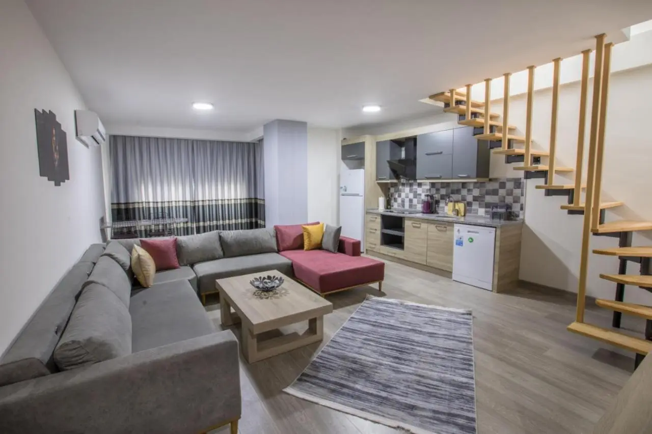 Elanis Suites