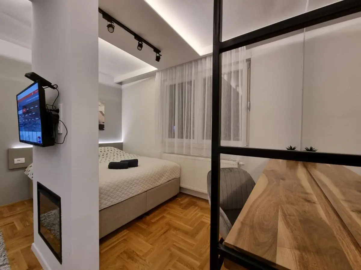 Studio Apartman Golden Lux 1
