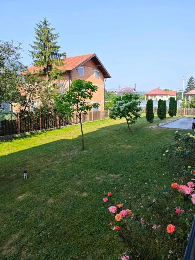 Peaceful Family Stay Ilidza with Free Parking
