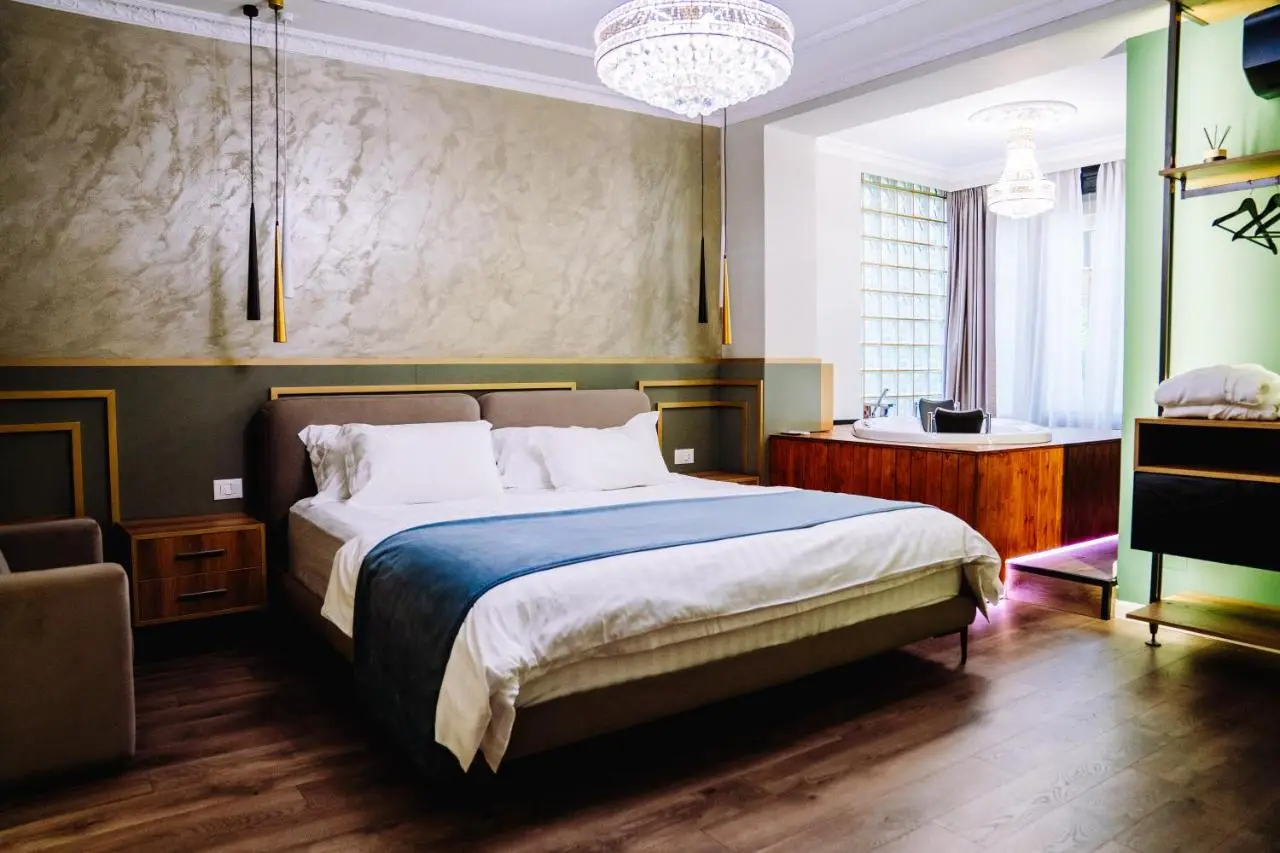 NS Luxury Suites