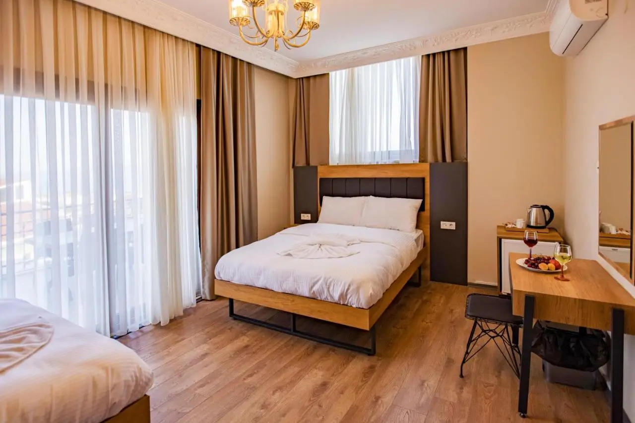 Grand Balyan Hotel & Restaurant
