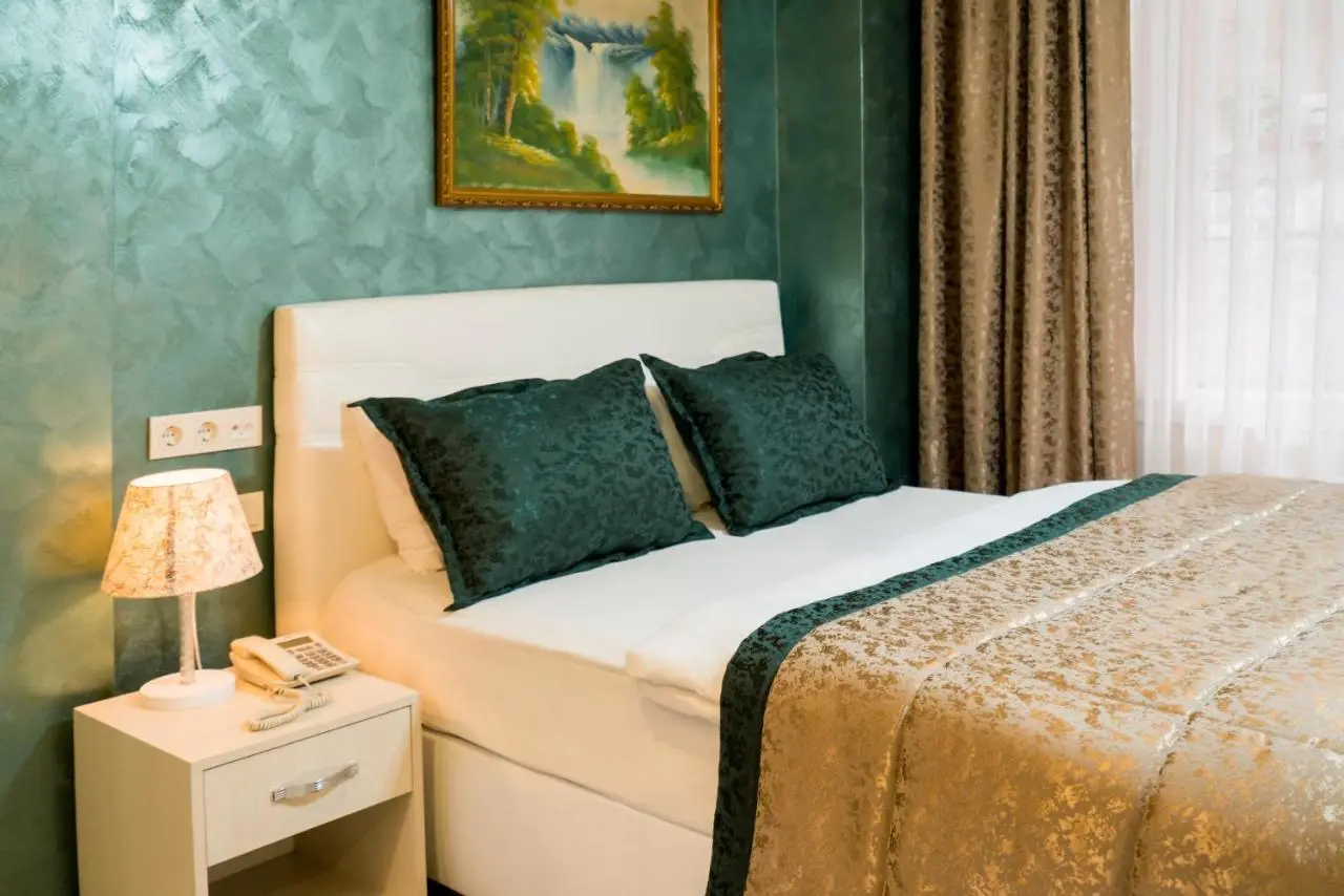 ATAM HOTEL