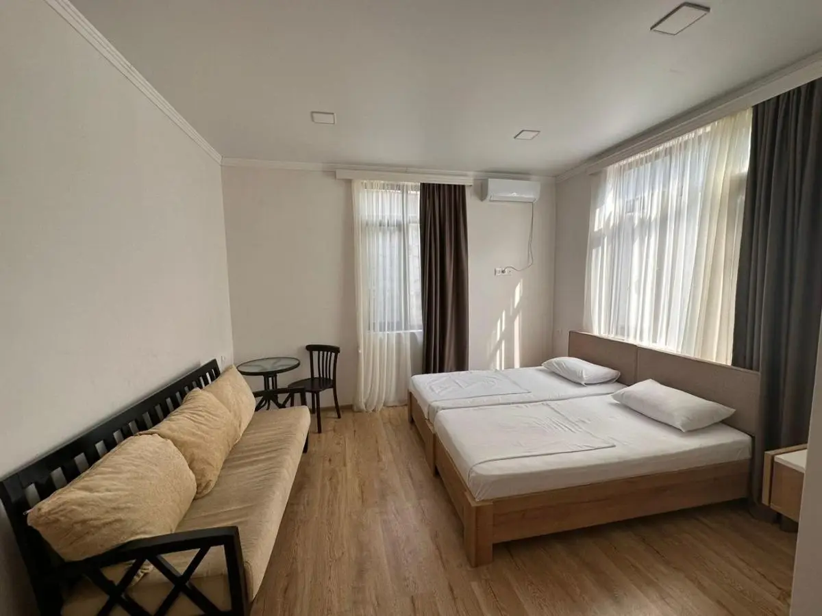 Middle city Guesthouse