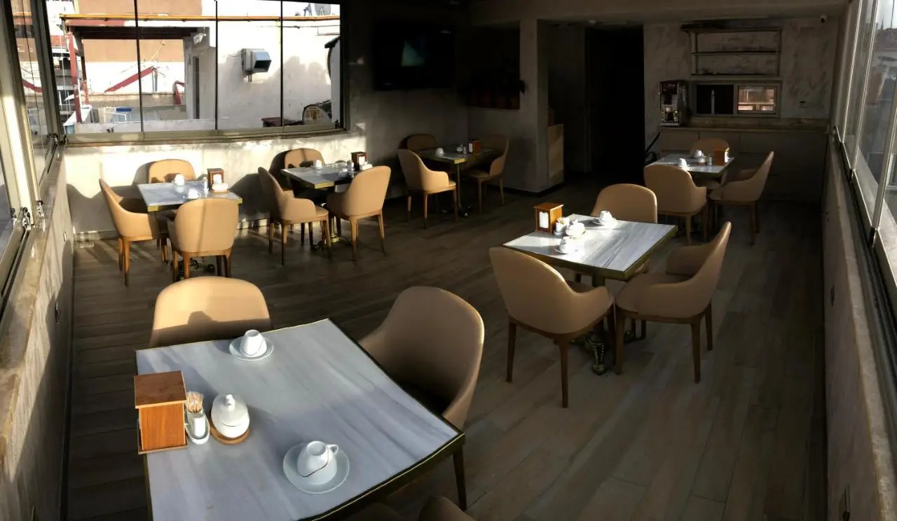 X-NELLYİ HOTEL