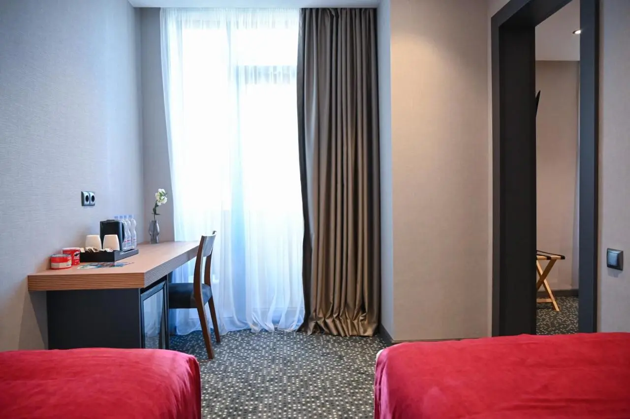 Landmark Hotel