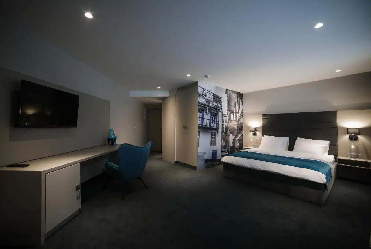 Hotel Bank