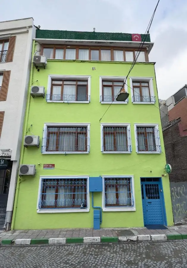 Green Life Apart Hotel