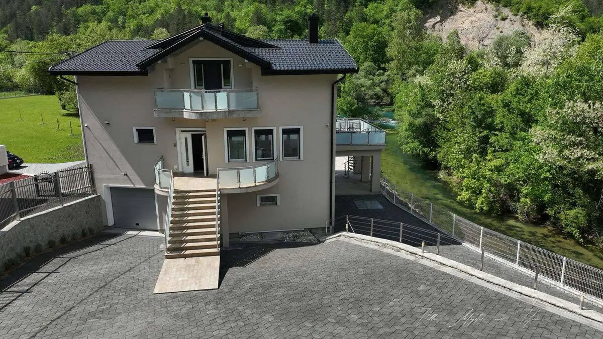 Villa Majestic na Uni