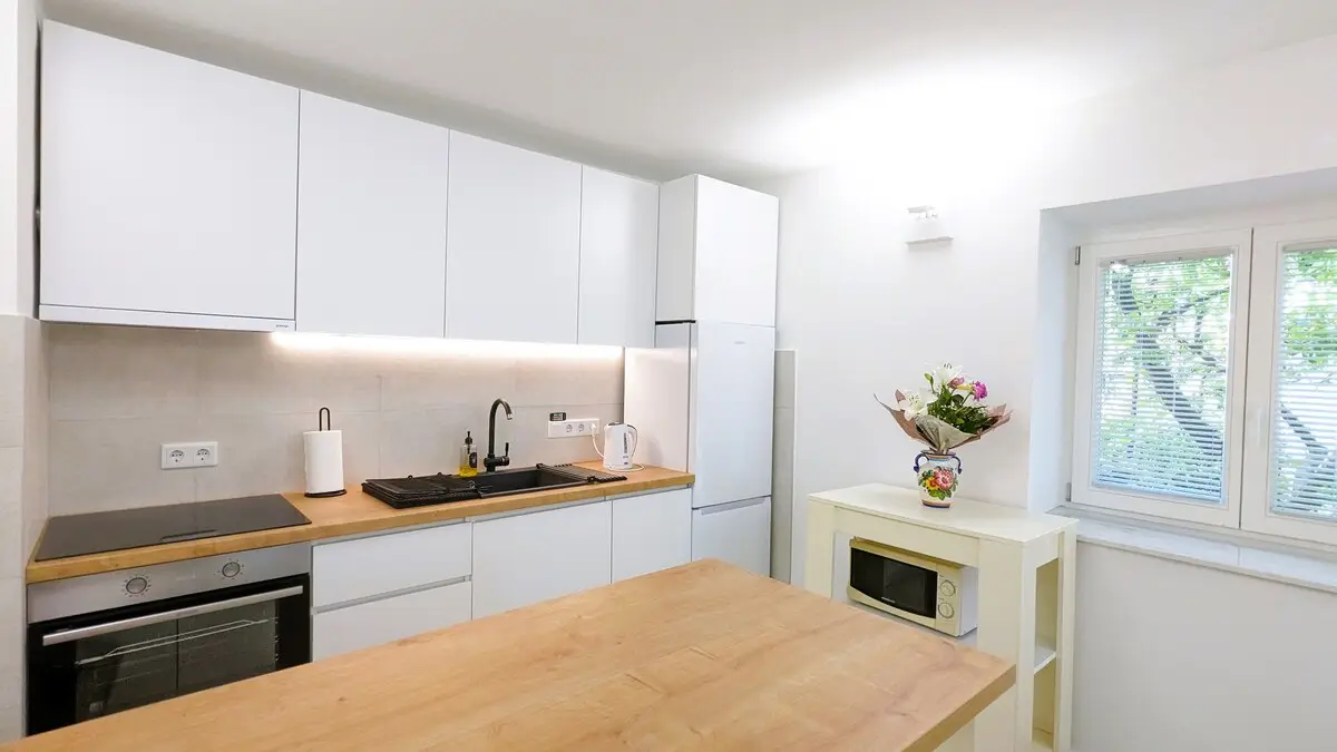 Simple Apartment Near City Center