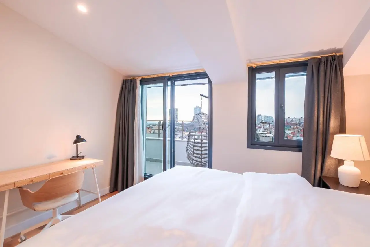 Homie Suites - Newly Built Seaside Apartments on Bakırköy Shore