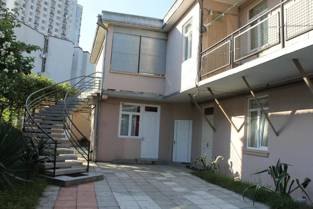 Iren Apartment