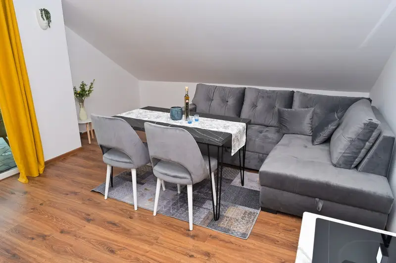 Villa Anita, two-bedroom apartment, 3rd floor (D)