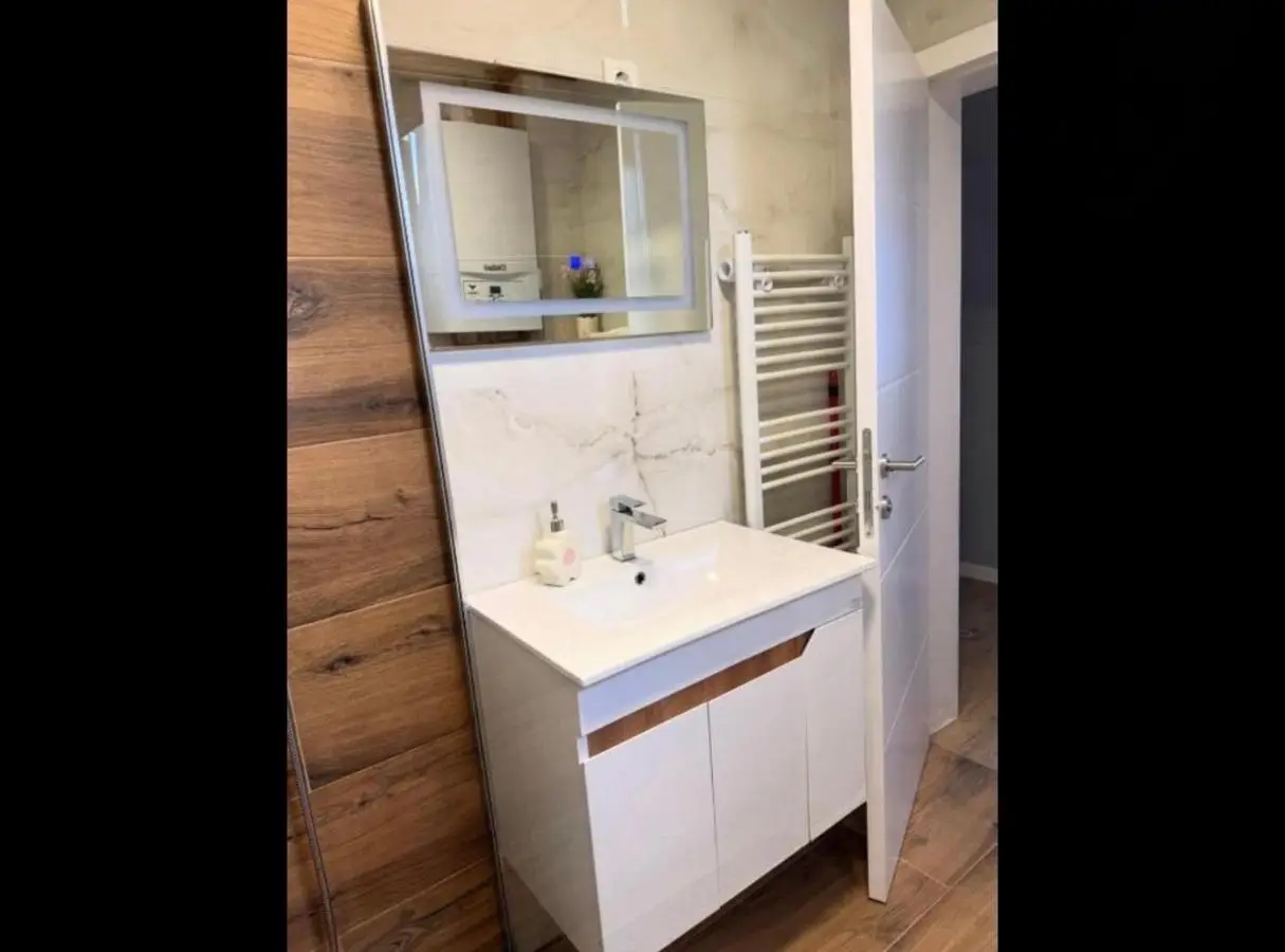 Apartment Mey