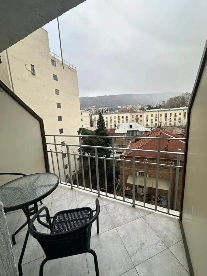 Luxury 6BR 240sqm Apartment in Vere Tower Perfect for Groups in Tbilisi