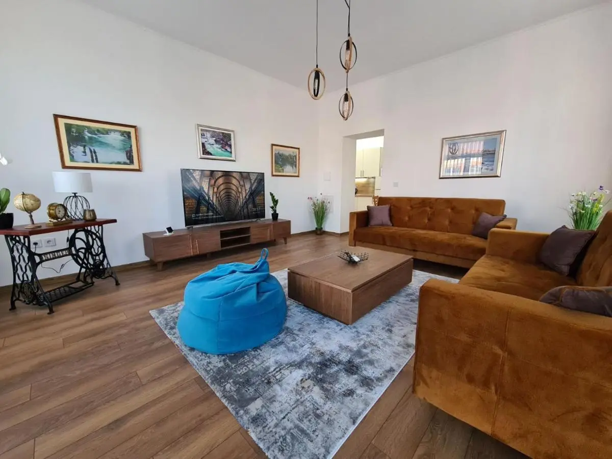 Penthouse City Center