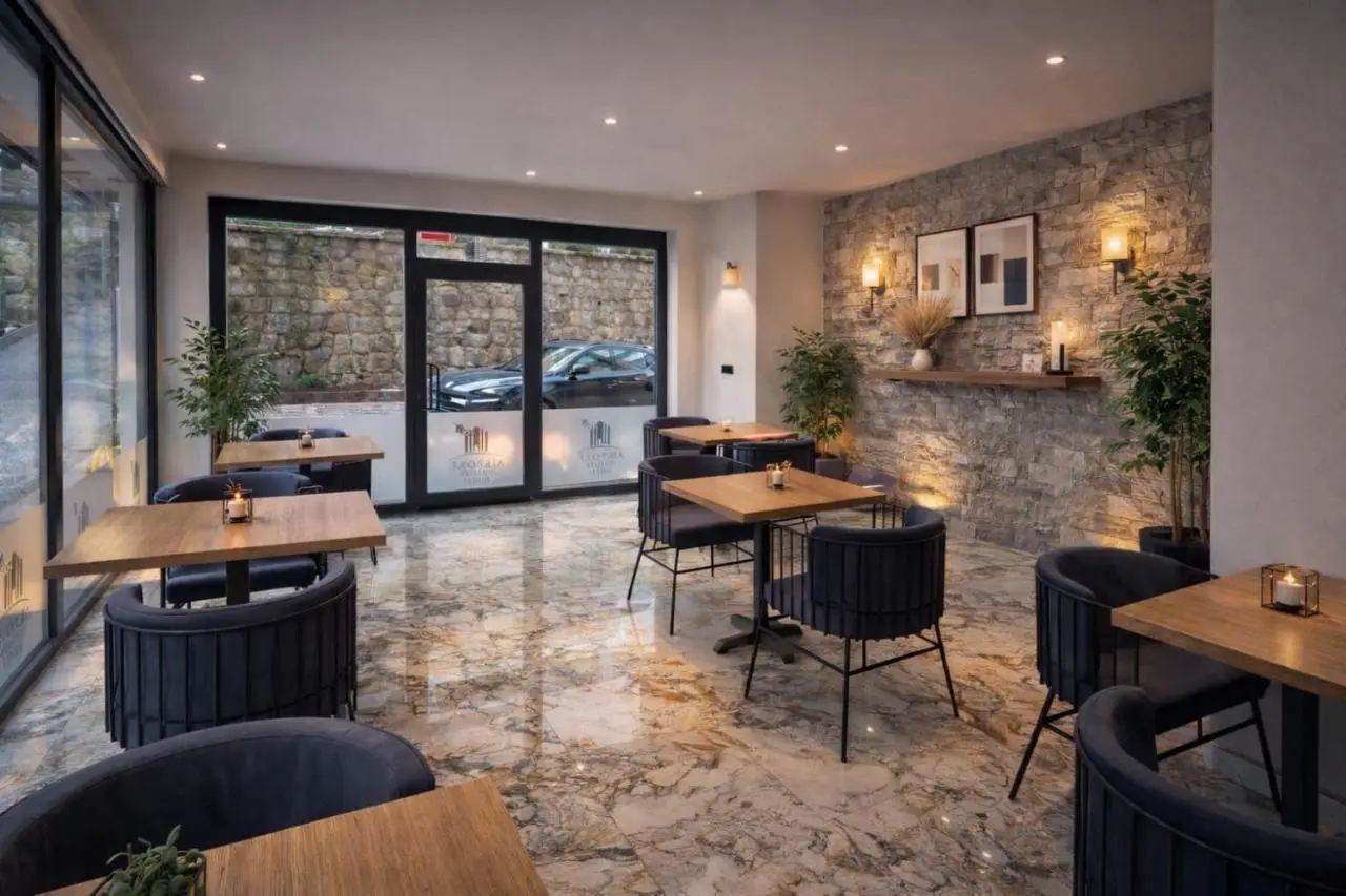 Airport Corner Hotel