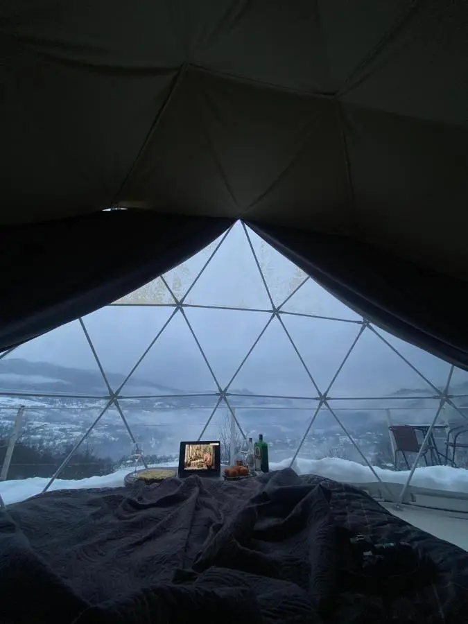 4 seasons. 4 სეზონი Glamping Georgia Racha