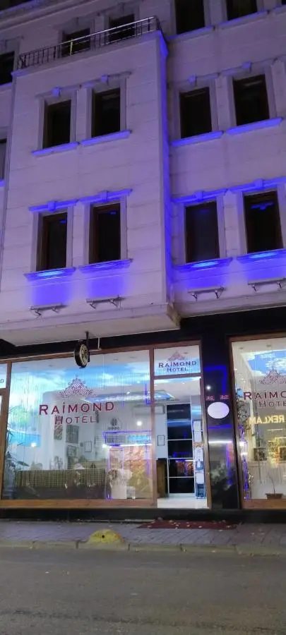 Raimond Hotel